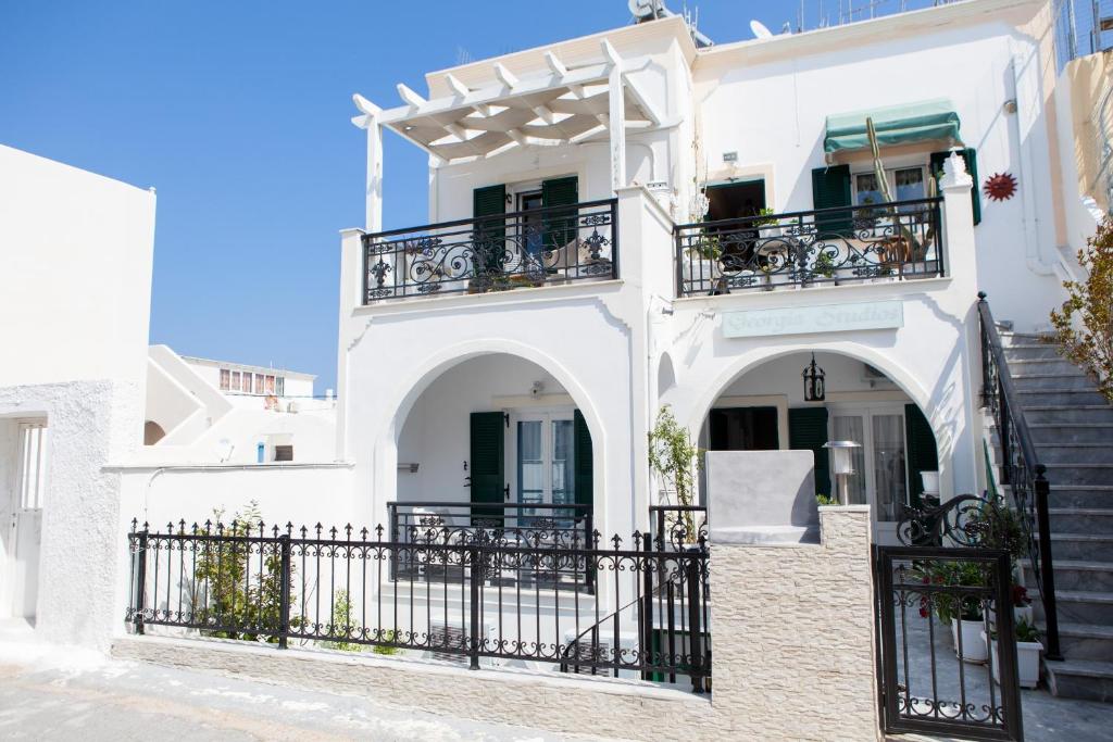 Uma varanda ou terraço em Georgia Pelekanou Studios