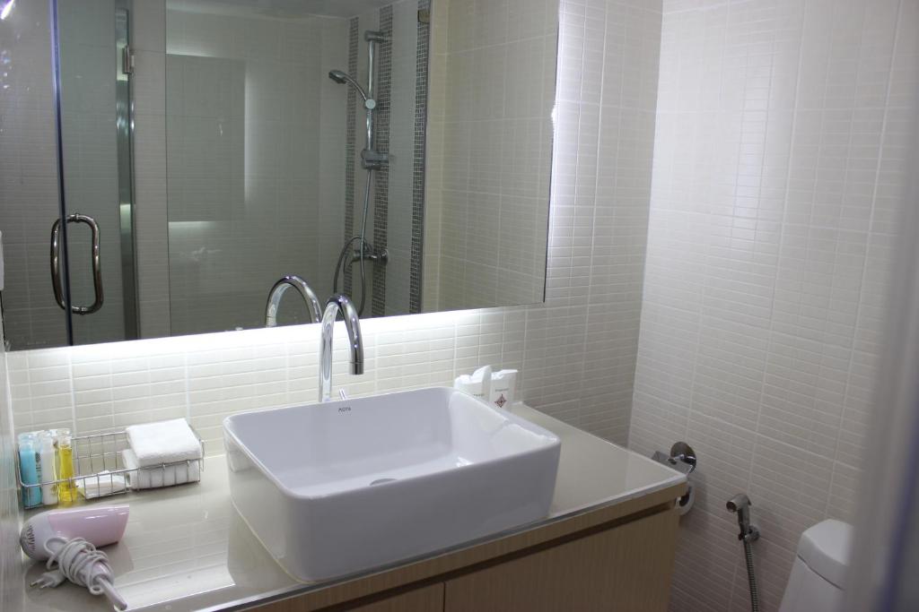 Charoen Hotel - Resim 31