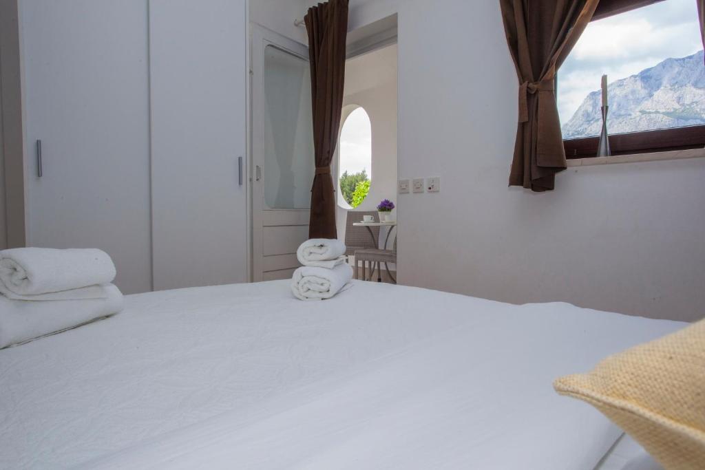 Villa Makarana Apartments - Apartment With Terrace And Sea View ( 6 Adults)