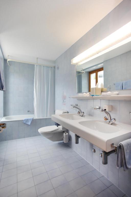 Koupelna v ubytování Hotel Stätzerhorn