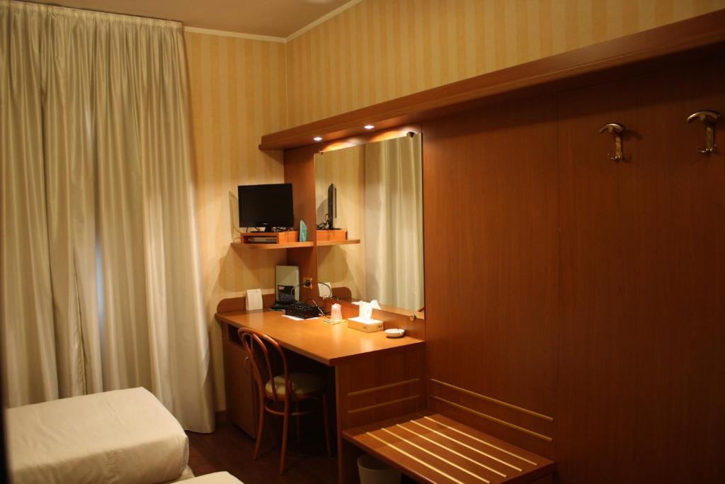 Fotografie z fotogalerie ubytování Hotel 2C v destinaci Legnano