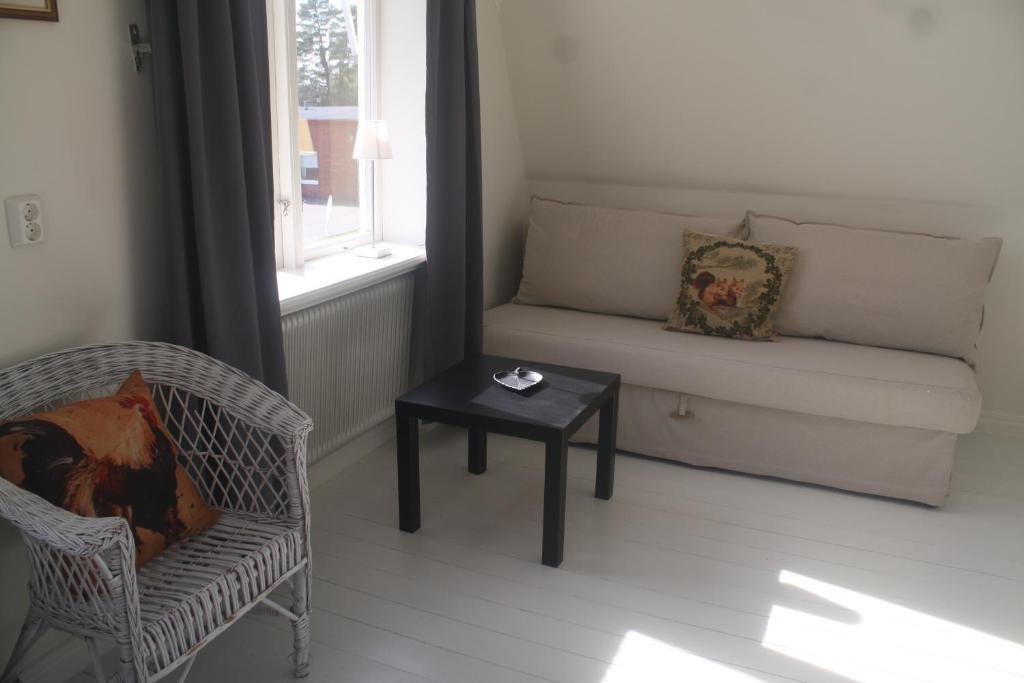 Posezení v ubytování Alvaret Hotel & Hostel