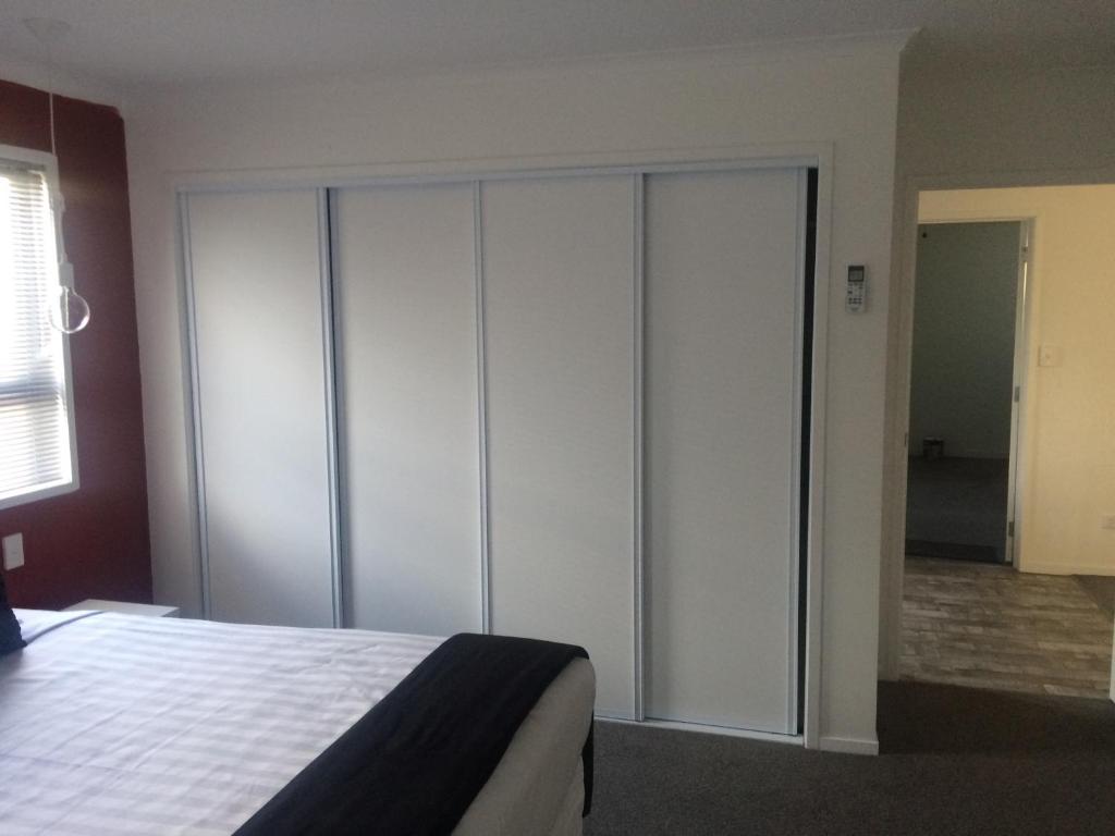 Trendy Bungalow in the Heart of Rotorua - Bungalow De Deux Chambres