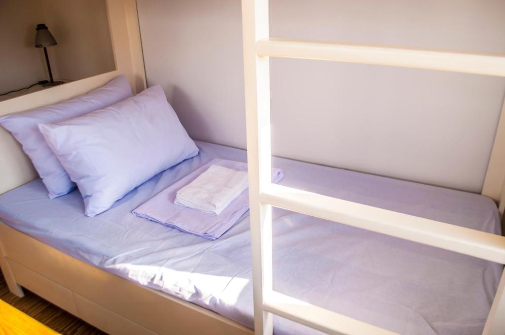 Postel nebo postele na pokoji v ubytování Titan Condo at Studio City Tower 1 Alabang