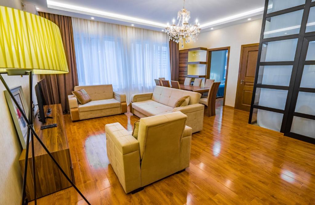 พื้นที่นั่งเล่นของ Apartment Sweet Home at Freedom Square 2