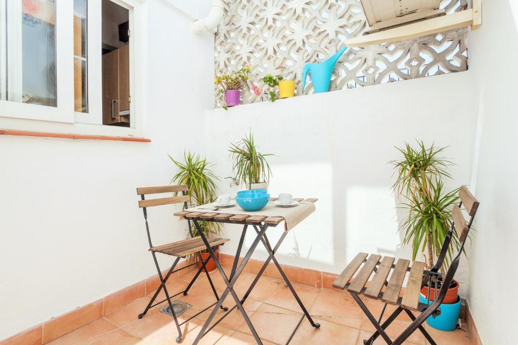 Hostly Sierpes 3 Renewed Families-Fibre-Parking optional
