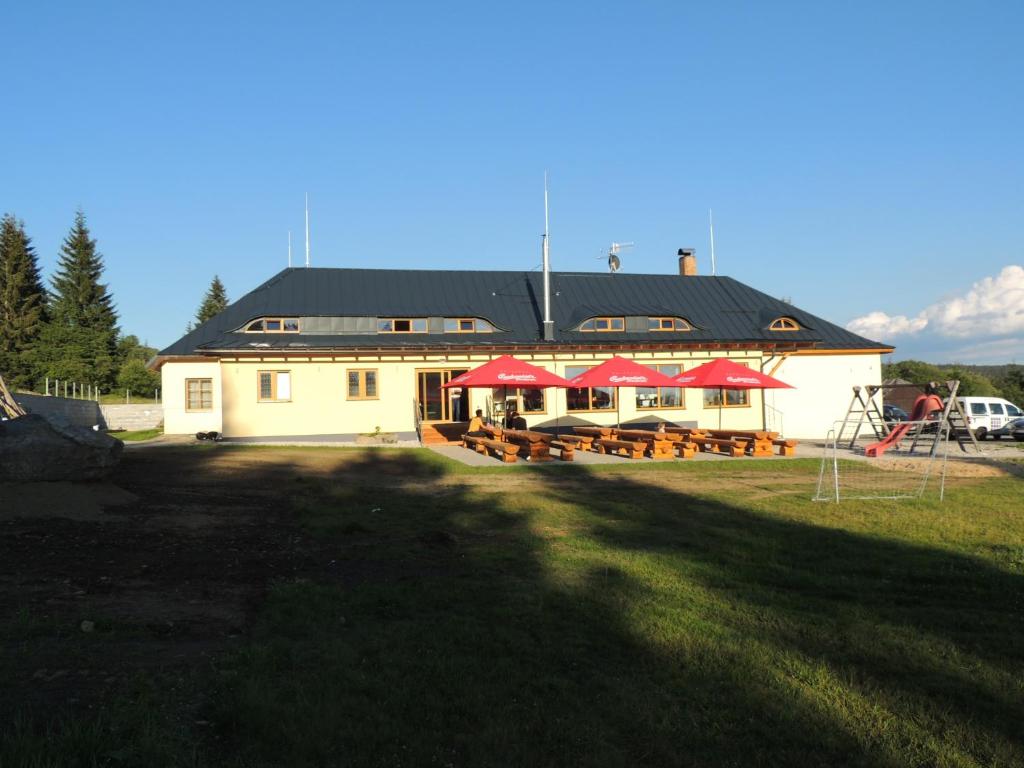Budynek, w którym mieści się pensjonat