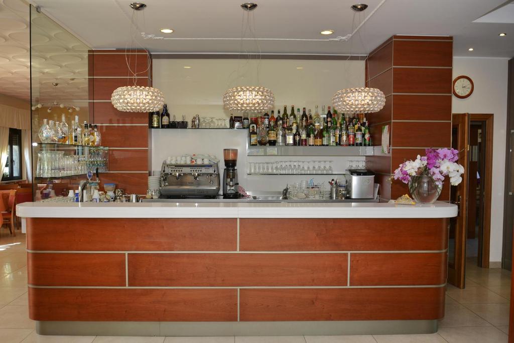 De lounge of bar bij Hotel Sole