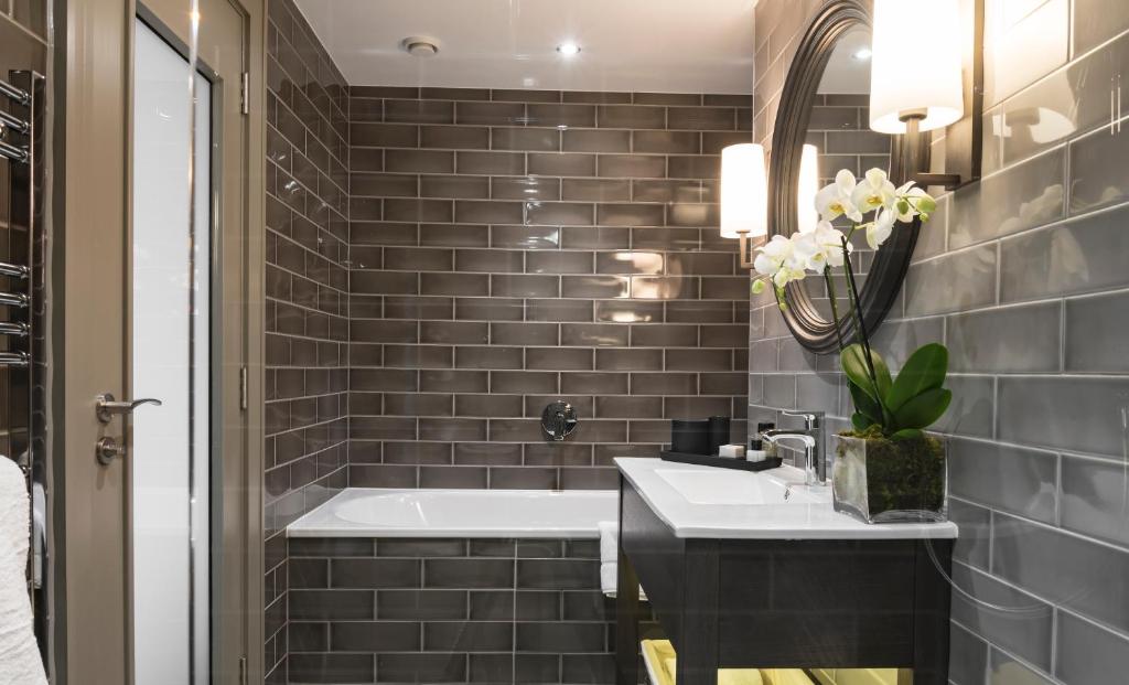 Dakota Leeds - Resim 32