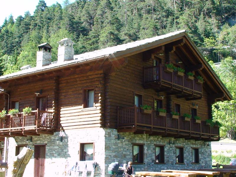 Budynek, w którym mieści się the country house