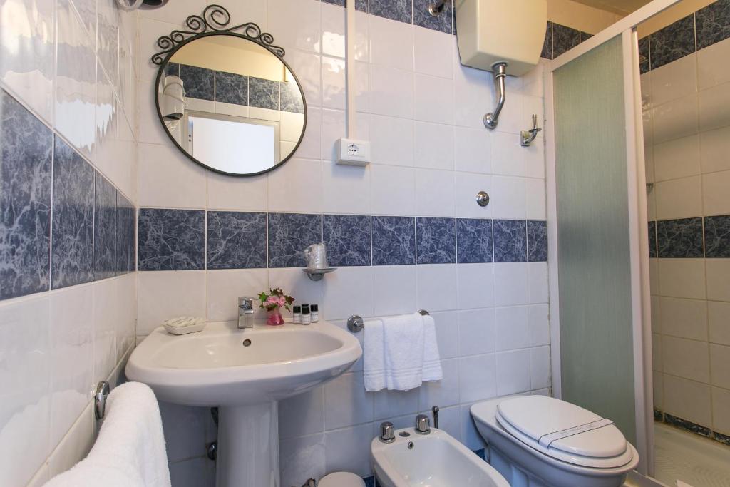 Hotel d'Azeglio Firenze - Resim 12