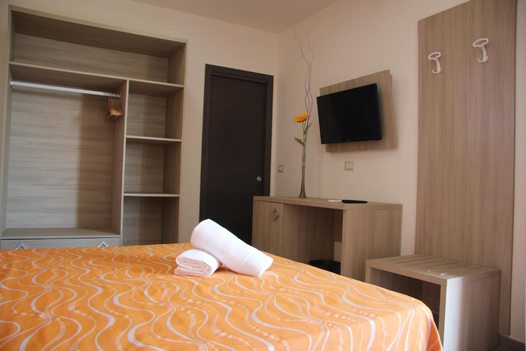 ChrisMare Hotel - Double Or Twin Room - Disability Access