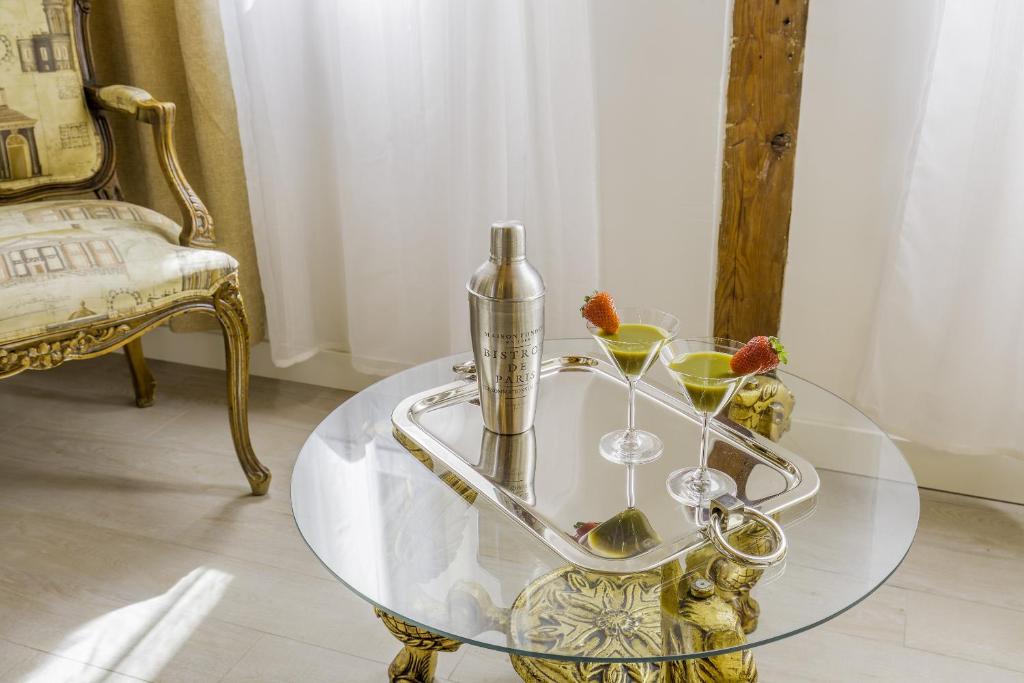 Oriente Palace Apartments - 16