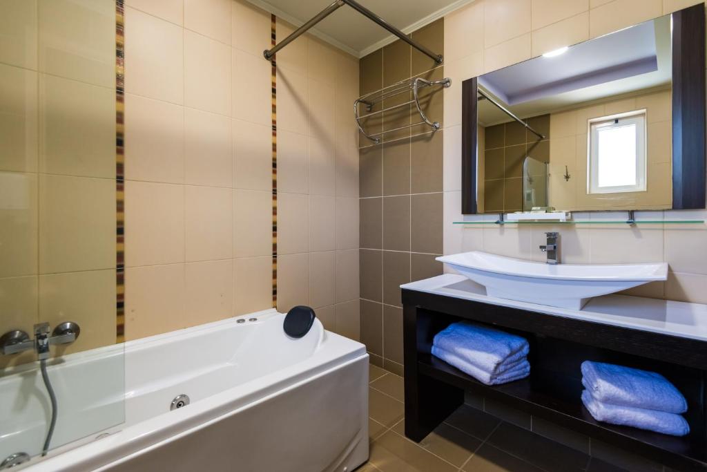 Gaia Palace - 