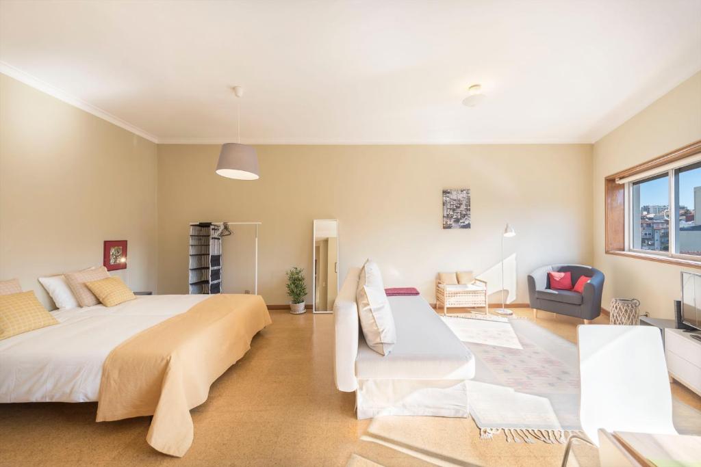 BmyGuest - Santa Catarina Light Apartment - Hizvo