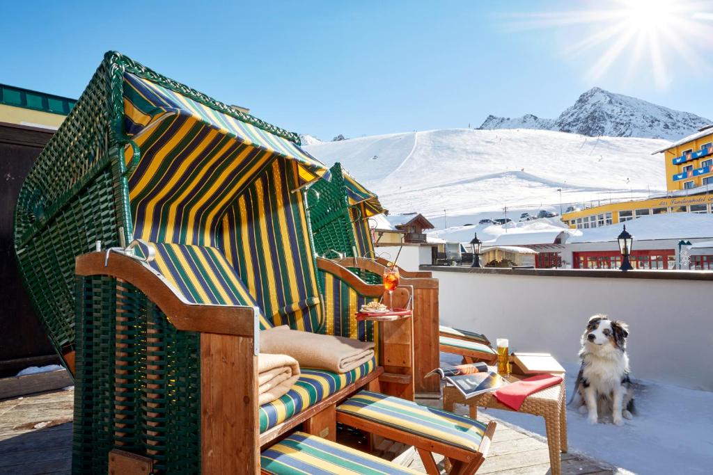 Nespecifikovaný výhled na hory nebo výhled na hory při pohledu z hotelu