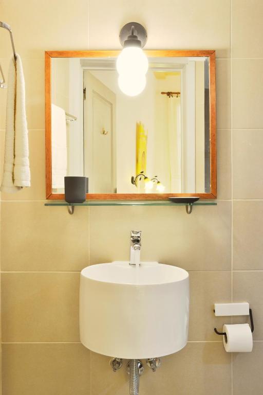 Silde Studios & Apartments - 13