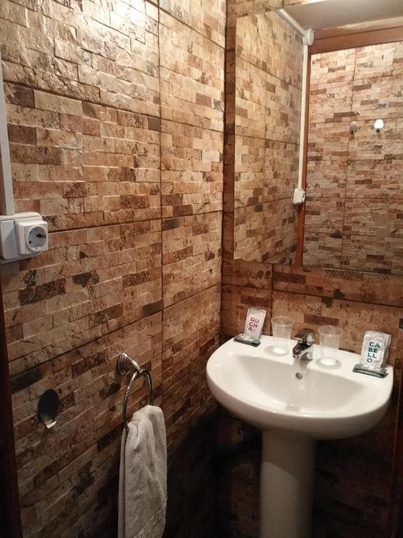 Koupelna v ubytování Hostal Porta De Núria