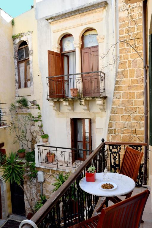 Silde Studios & Apartments - 18