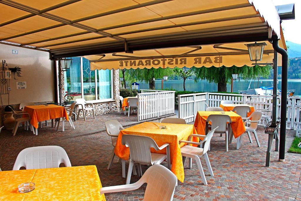 Restaurace v ubytování Hotel La Piroga