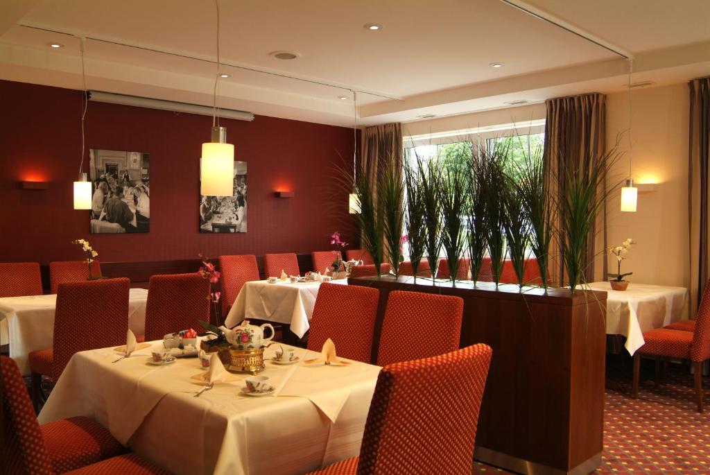 Restaurace v ubytování NordWest-Hotel Bad Zwischenahn
