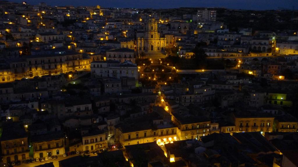 Nespecifikovaný výhled na destinaci Modica nebo výhled na město při pohledu z bed and breakfast