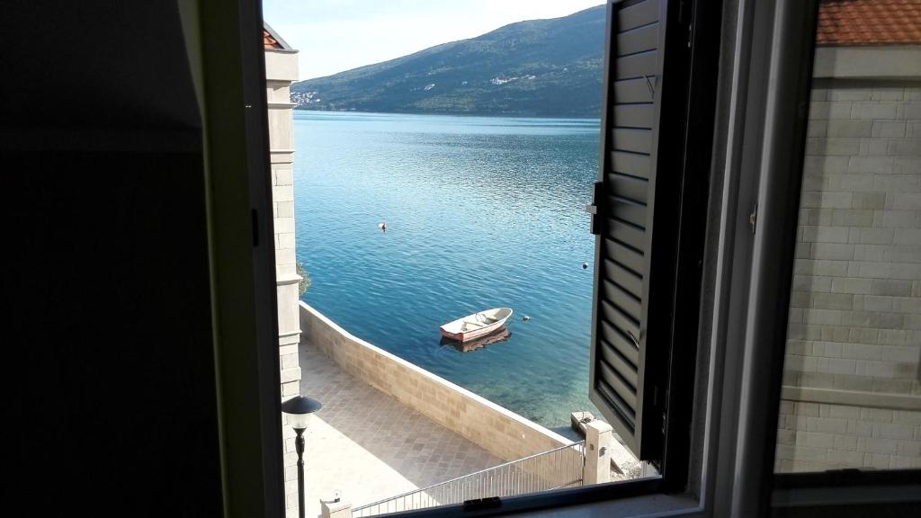 Gallery image of Holiday Home Ploski in Herceg-Novi