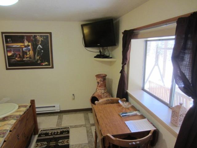 Kokopelli Inn - Queen Suite