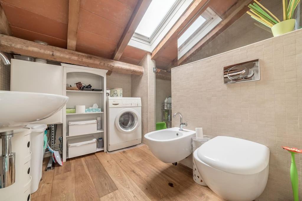 A bathroom at La Casina