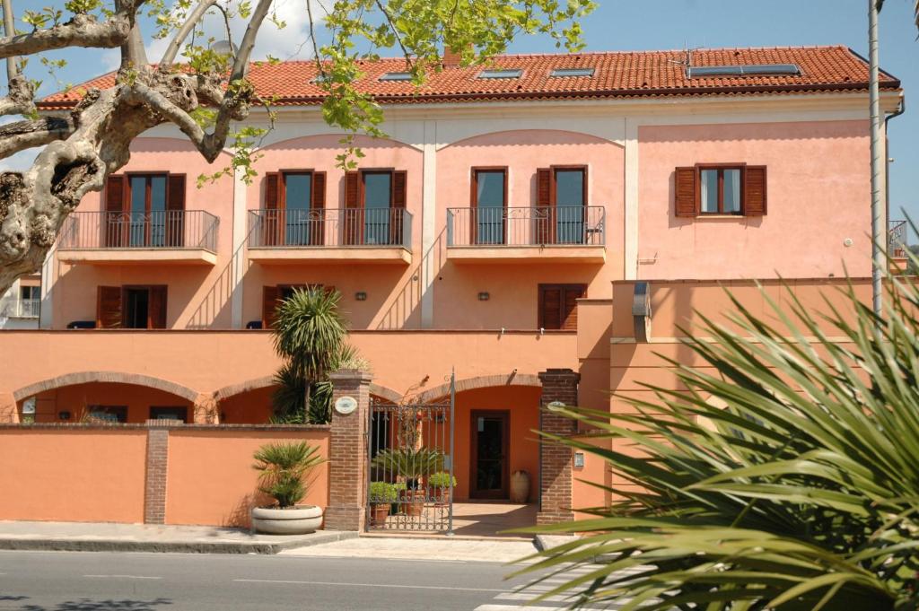 Budova, kde se hotel nachází