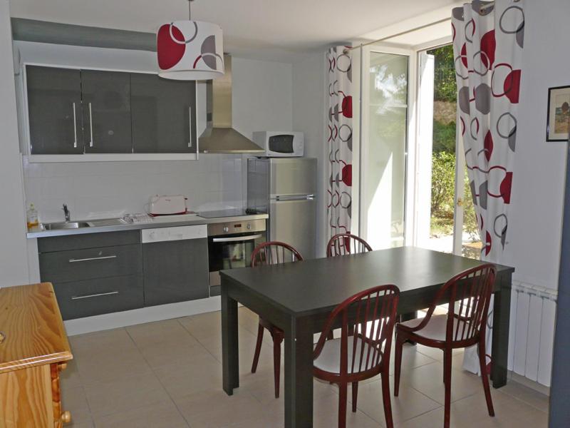 A kitchen or kitchenette at Aix Appartements