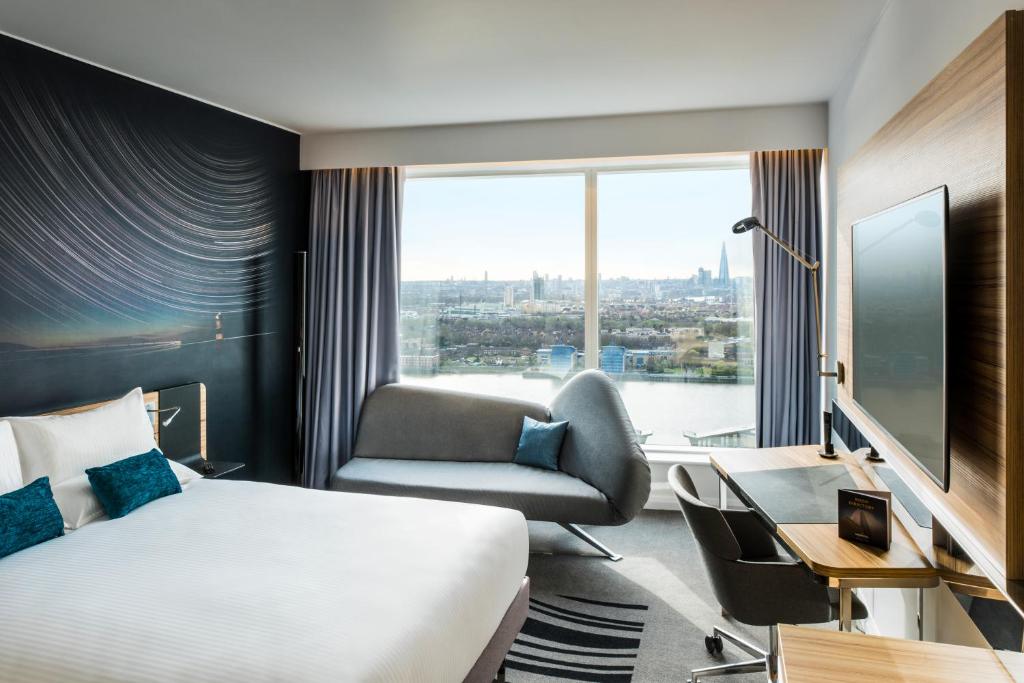 Novotel London Canary Wharf - Superior Twin Room With City View