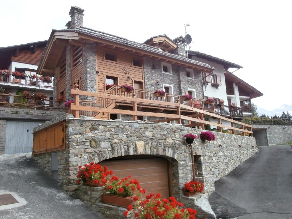 Gallery image of Petites Fleurs Cogne in Cogne