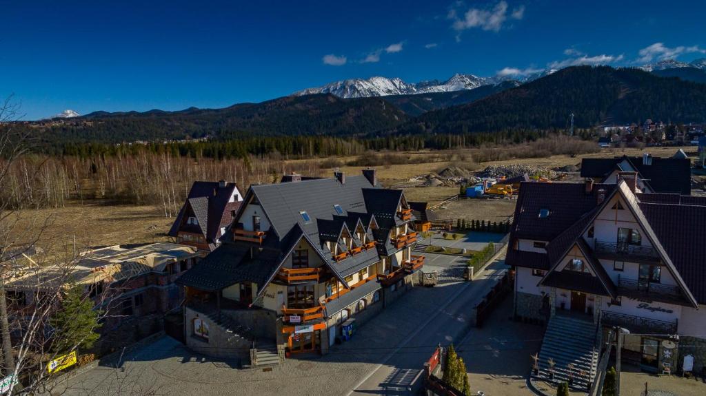 Výhľad na hory alebo výhľad na hory priamo z of the bed and breakfast
