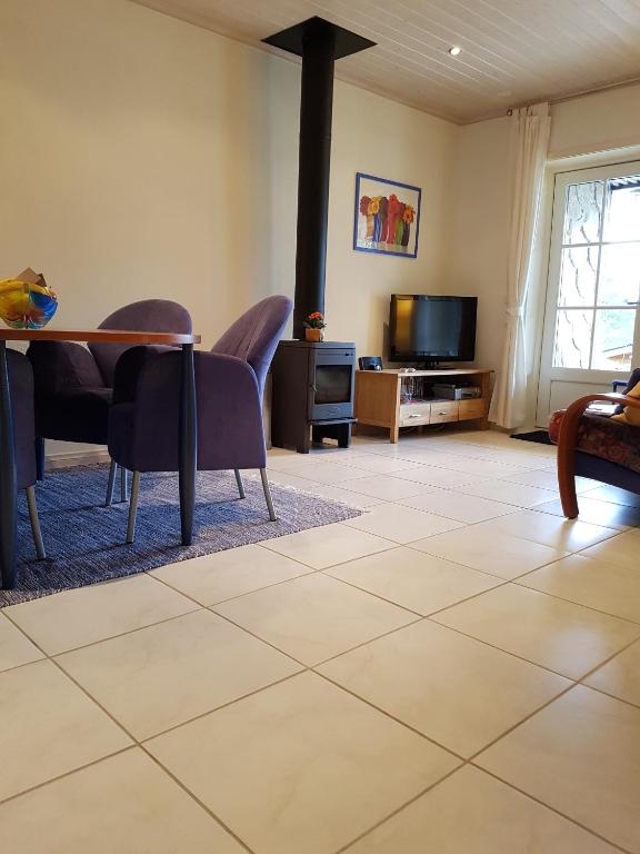 Posezení v ubytování Glafsfjordens Accommodatie