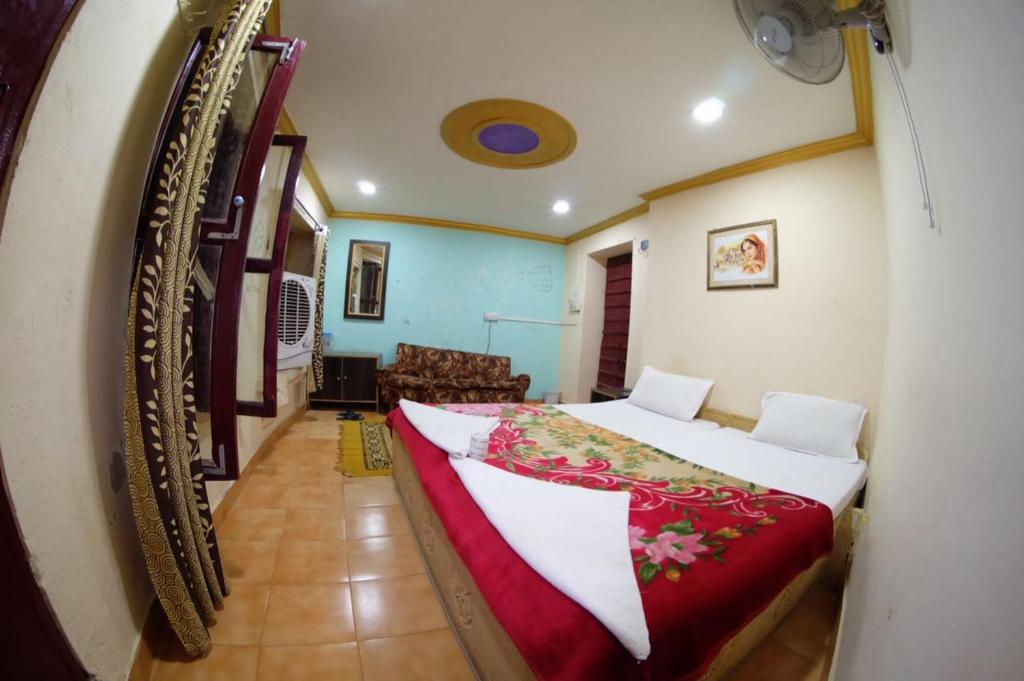 Postel nebo postele na pokoji v ubytování Hotel Desert