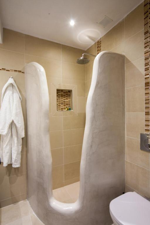 Koupelna v ubytování Daedalus Hotel