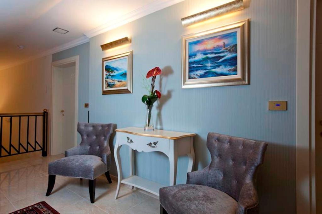 Istumisnurk majutusasutuses Hotel Actum