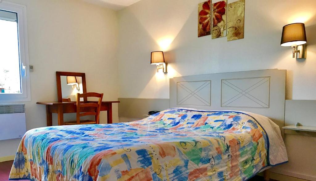 Logis Hotels - Hôtel et Restaurant de la Montagne Noire - 双人间