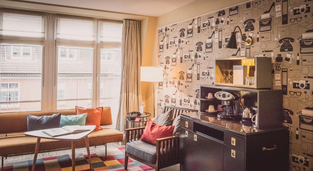 Posezení v ubytování Henri Hotel Hamburg Downtown