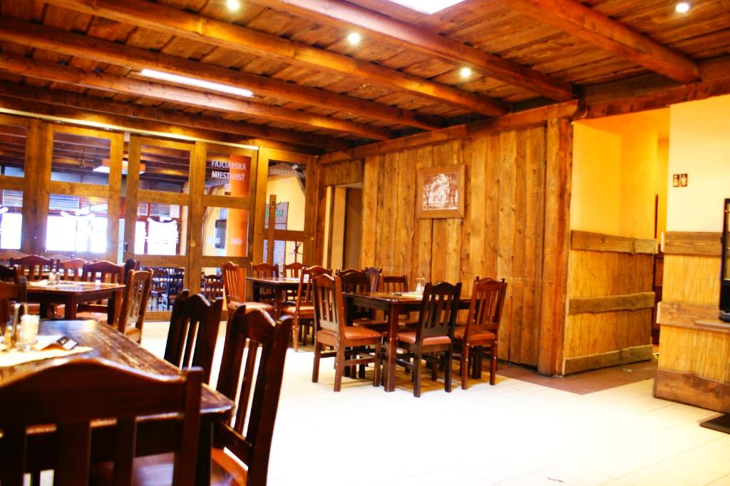 Grillbar Penzion & Restaurant, Spišská Nová Ves – Updated 2023 Prices