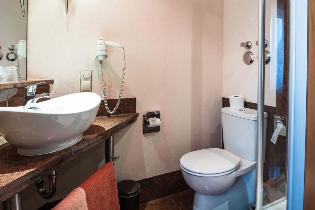 Koupelna v ubytování Hotel Sperling mit E-Ladestation