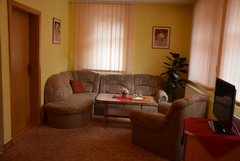 Posezení v ubytování Hotel Vrsatec