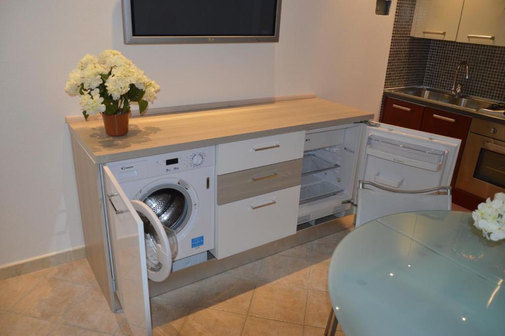 Calle Michelangelo Apartments - 3