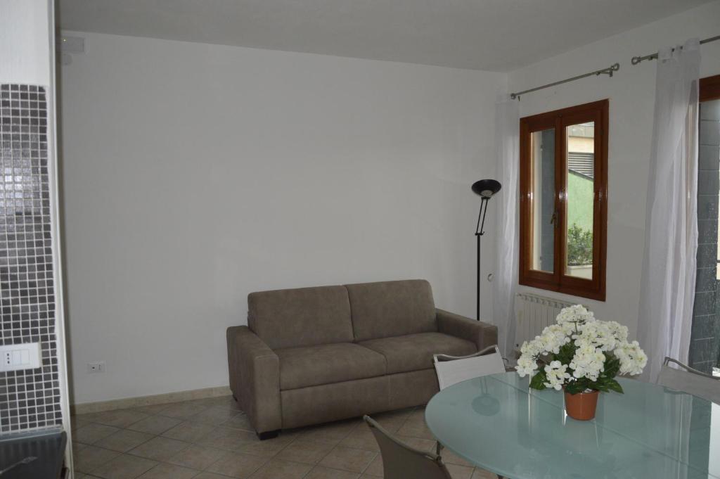 Calle Michelangelo Apartments - 10