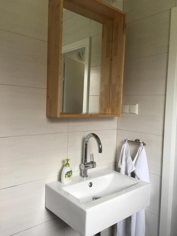 Vannituba majutusasutuses Ferienbungalow Weber