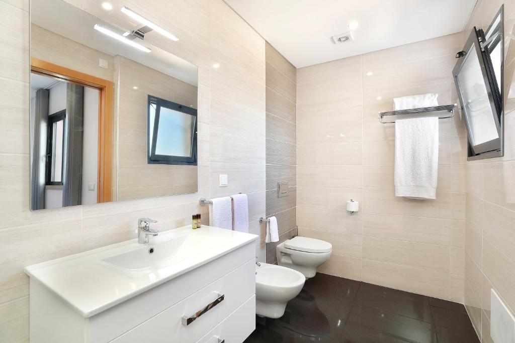 Sunfield Guest House - Only Adults - 17