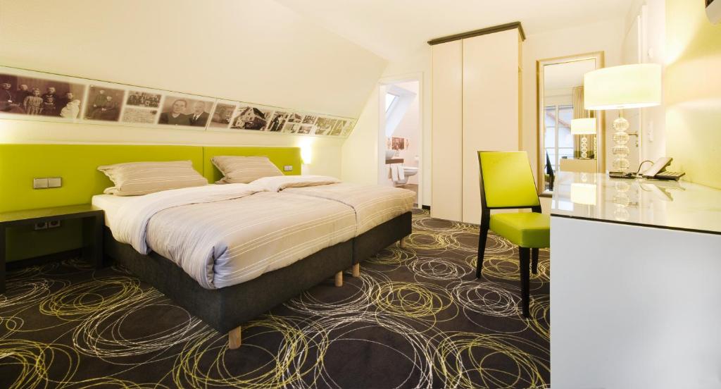 Postel nebo postele na pokoji v ubytování Hotel Landgasthof Bären