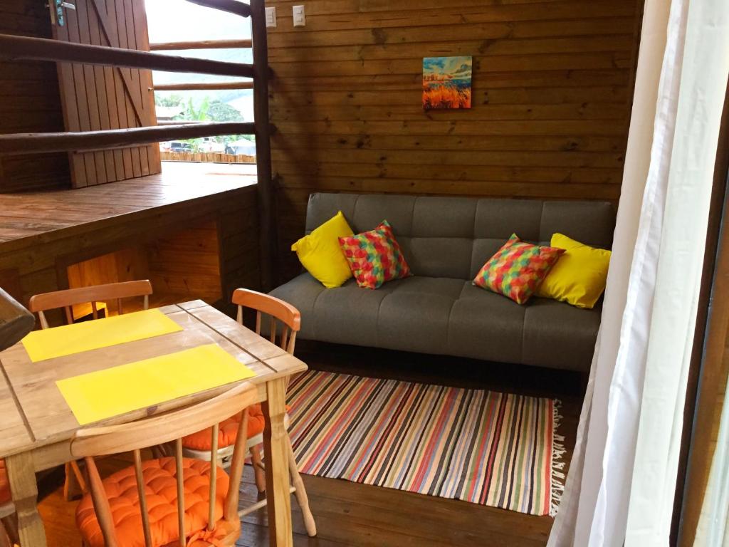  Cachoeira dos Borges Cabanas e Parque