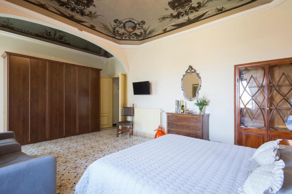 B&B Pantaneto - Palazzo Bulgarini - Familienzimmer (2 Erwachsene + 2 Kinder)